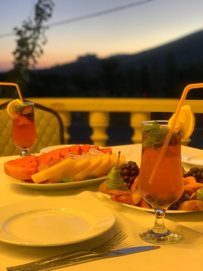 Hotel Ashot Erkat Севан Екстериор снимка