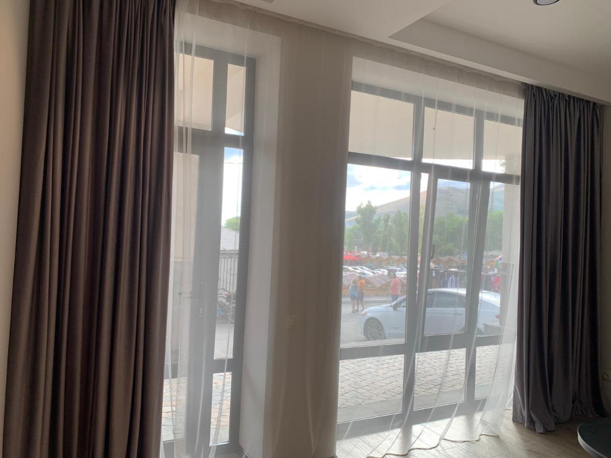 Hotel Ashot Erkat Севан Екстериор снимка
