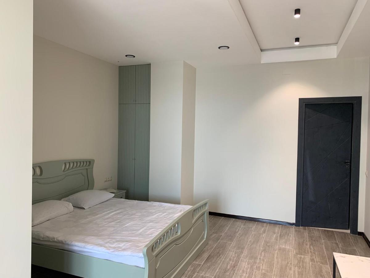 Hotel Ashot Erkat Севан Екстериор снимка